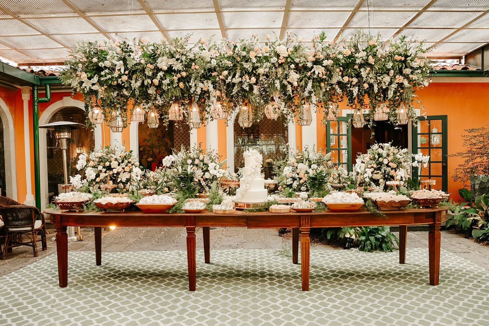 Mesa de doces de casamento na Locanda Della Mimosa