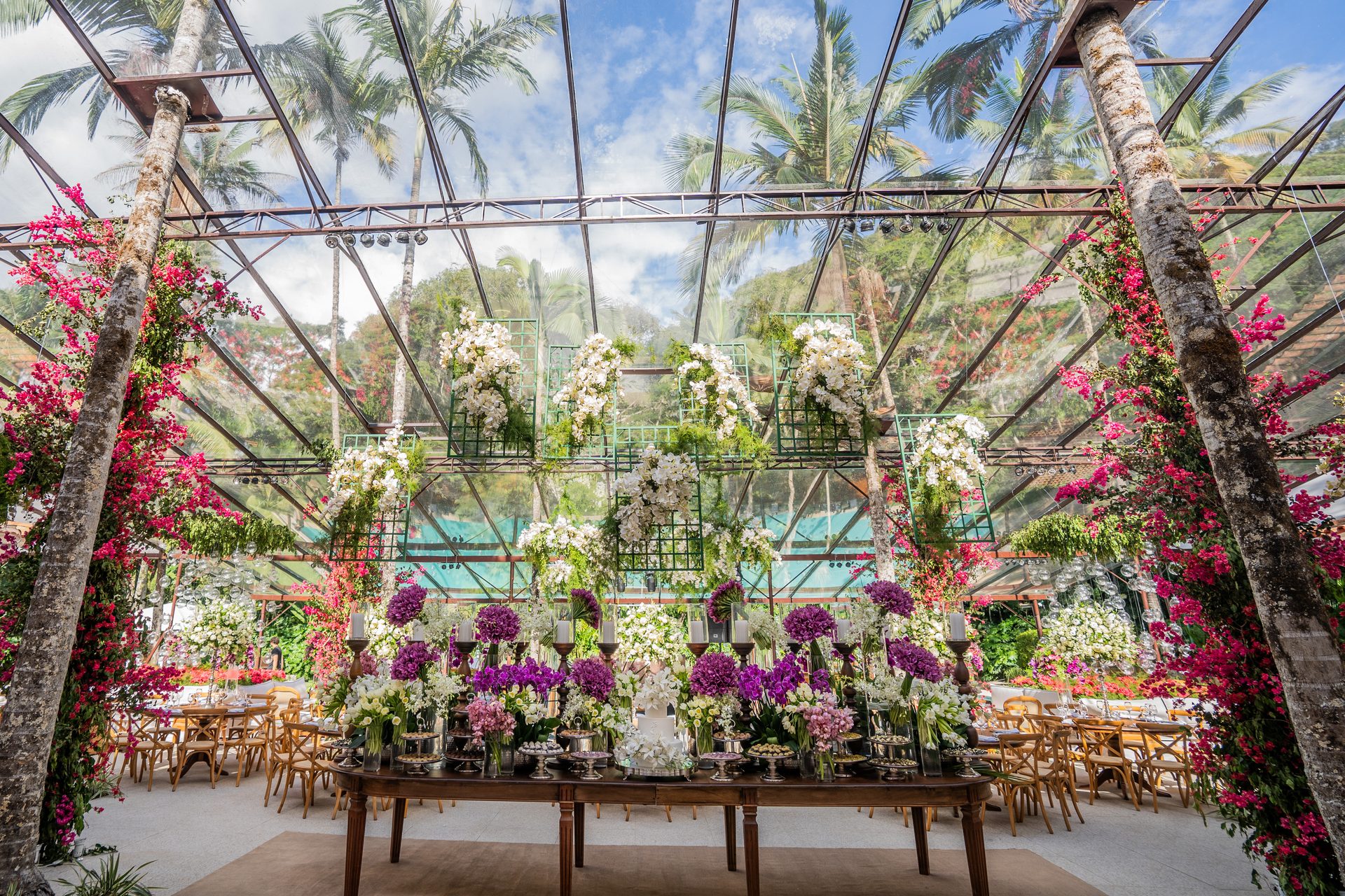 Jardim de inverno decorado para evento na Bela Vista