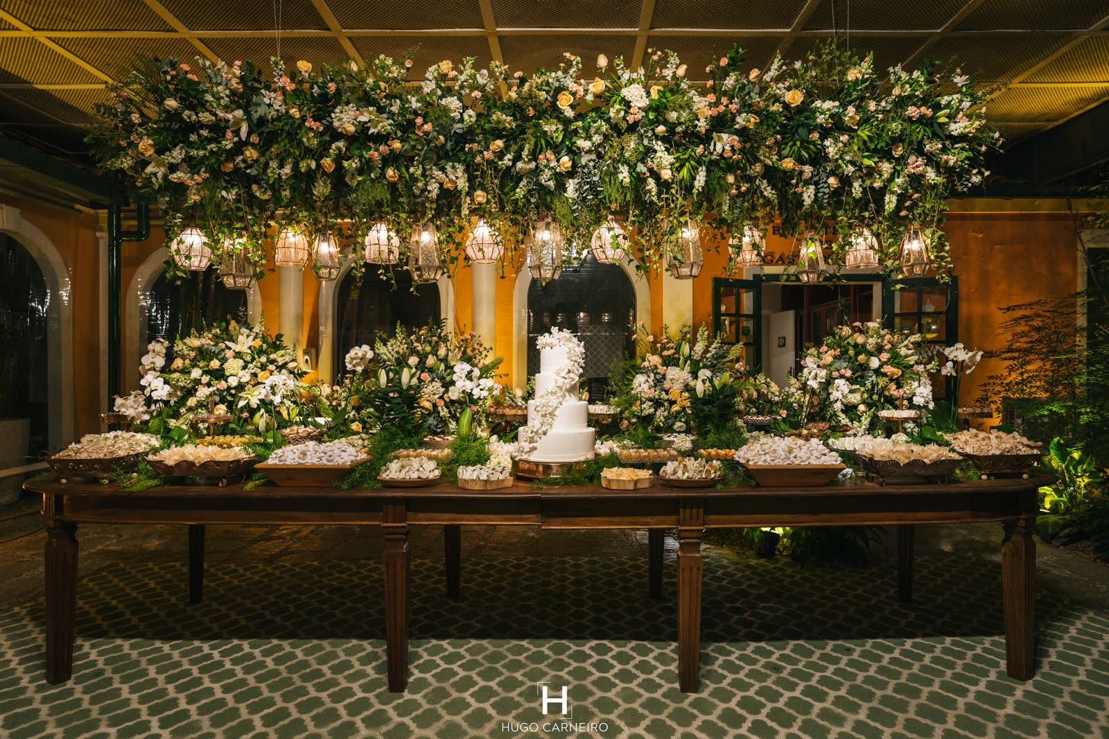 Mesa de evento decorada na Locanda Della Mimosa